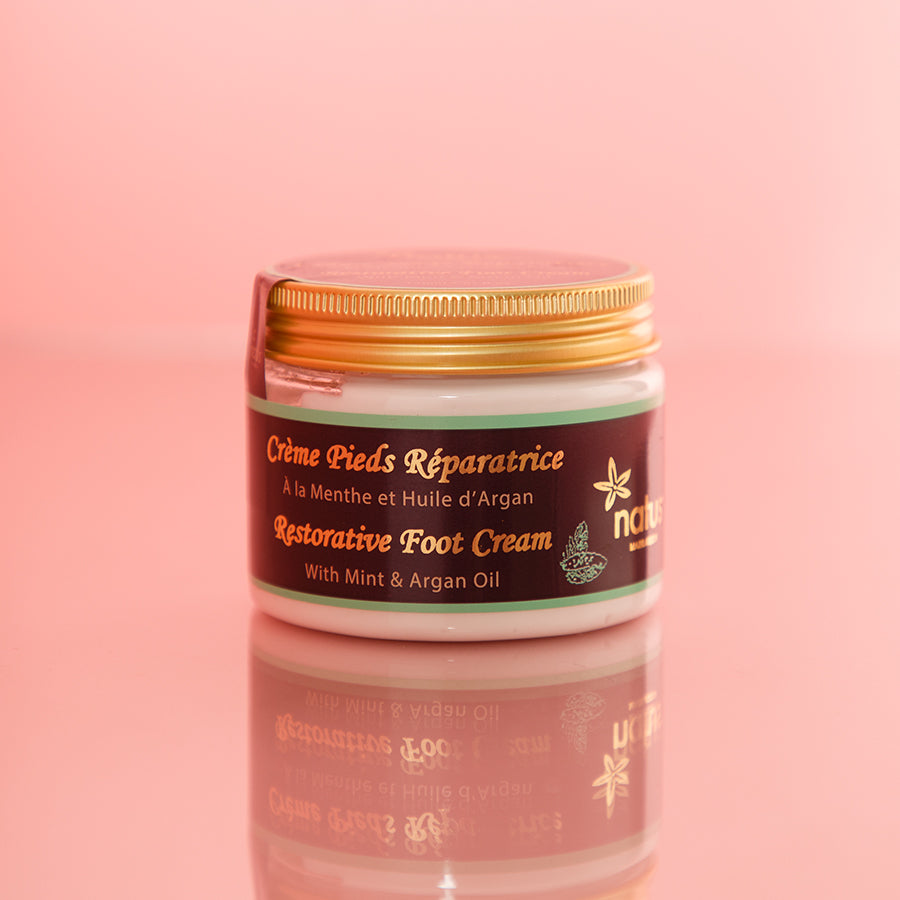 Repairing foot cream pot with Argan Oil